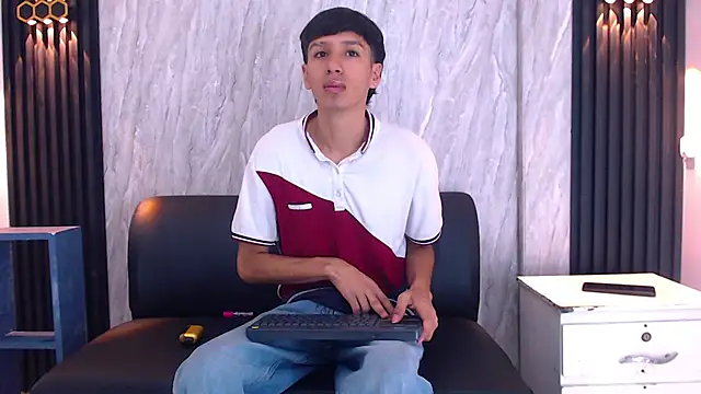 LaPantera Rosa online show from October 27, 2025, 7:40 pm