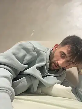 Dondeloquieras4 online show from April 12, 2026, 10:26 pm