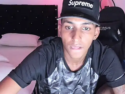 Andrea leo10 online show from January 14, 2026, 11:09 pm