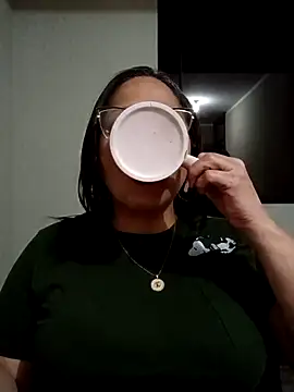 Angie milf50 online show from November 6, 2025, 3:18 am