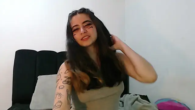 Snapshot of Annagoth_ chatting on May 28, 2026, 11:57 pm Annagoth online show from May 28, 2026, 11:57 pm