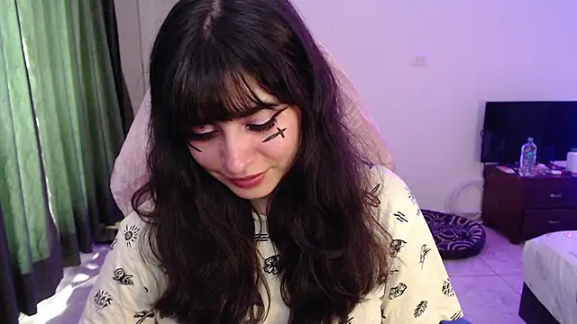 Snapshot of Annagoth_ chatting on July 28, 2026, 9:25 pm Annagoth online show from July 28, 2026, 9:25 pm