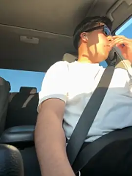 Snapshot of johnnysanv69 chatting on November 5, 2025, 12:10 am johnnysanv69 online show from November 5, 2025, 12:10 am