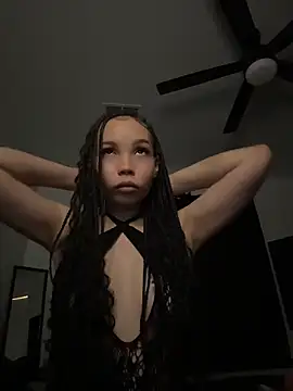 Snapshot of nikkiloveee chatting on June 14, 2026, 2:46 am nikkiloveee online show from June 14, 2026, 2:46 am