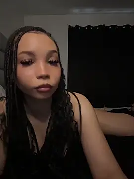 Snapshot of nikkiloveee chatting on June 19, 2026, 12:37 am nikkiloveee online show from June 19, 2026, 12:37 am