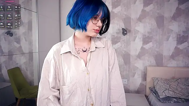 KellePourier online show from November 9, 2025, 6:50 pm