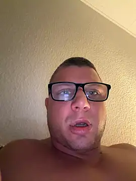 PolishBoy1995 online show from October 26, 2025, 3:23 am