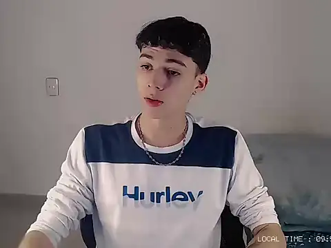 Sett 01 online show from November 5, 2025, 2:55 am