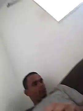 Snapshot of Farias6544 chatting on December 20, 2025, 5:09 pm Farias6544 online show from December 20, 2025, 5:09 pm