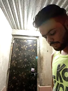 Snapshot of devil_boy_0909 chatting on October 28, 2025, 4:20 pm devil boy 0909 online show from October 28, 2025, 4:20 pm