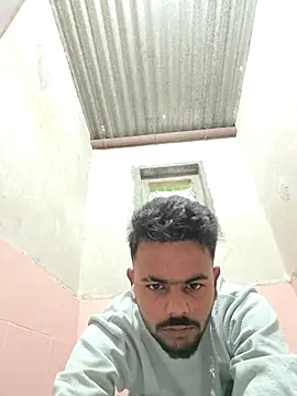 Snapshot of devil_boy_0909 chatting on November 8, 2025, 2:01 am devil boy 0909 online show from November 8, 2025, 2:01 am