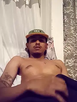 SkinniYamo online show from March 18, 2026, 3:42 am