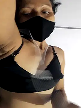 LustySabina online show from July 29, 2026, 8:07 pm
