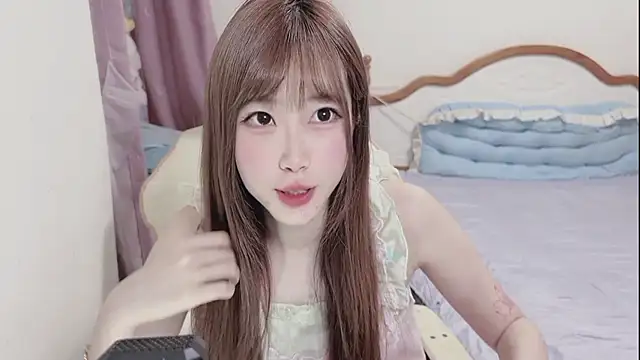 Vivian-88 online show from July 28, 2026, 4:39 pm