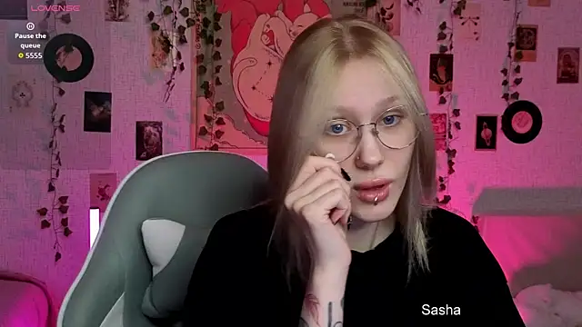  kitEkat   online show from October 31, 2025, 10:38 am