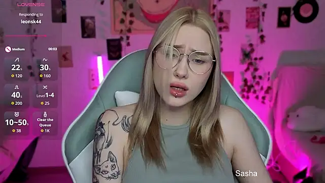  kitEkat   online show from November 4, 2025, 12:48 pm