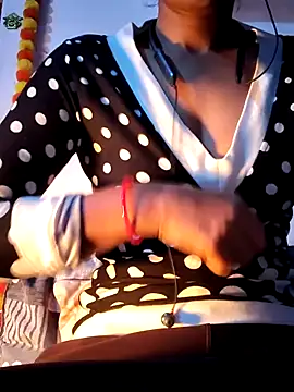 Hot-Rubyy online show from December 5, 2025, 2:42 am