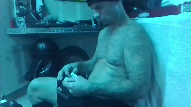 Snapshot of JAYSICKNESS chatting on October 31, 2025, 3:35 pm JAYSICKNESS online show from October 31, 2025, 3:35 pm