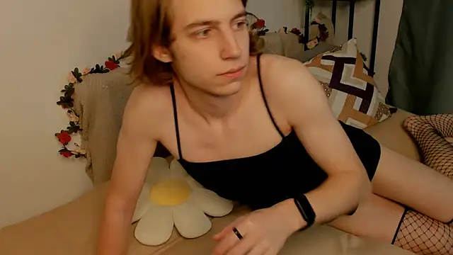 AvenGlow online show from February 6, 2026, 6:40 am