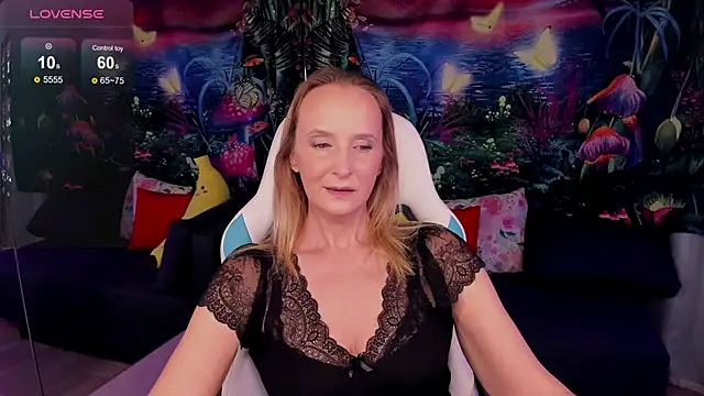 ScarlettPalmer online show from February 25, 2026, 10:14 am