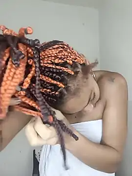 leona sumiza online show from November 2, 2025, 6:32 pm