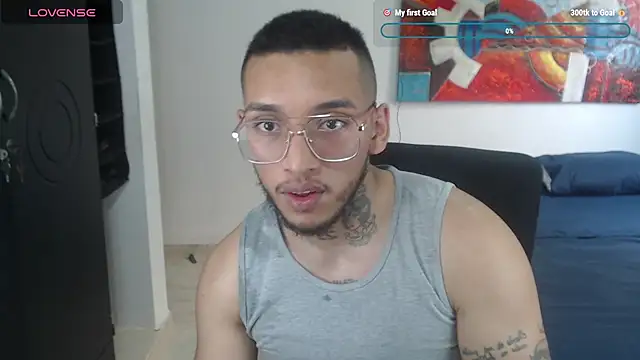 LucaVanden online show from October 29, 2025, 6:20 pm