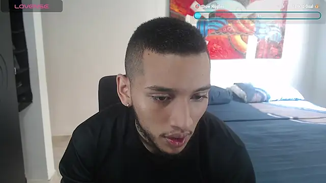 LucaVanden online show from November 1, 2025, 1:57 pm