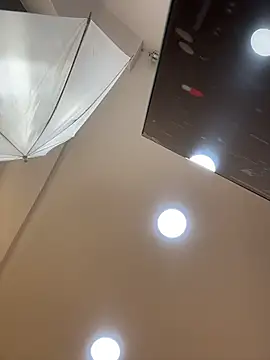 Hannahpradaa  online show from December 20, 2025, 11:28 am