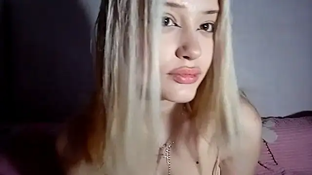 LiIyDreams online show from November 5, 2025, 12:16 pm