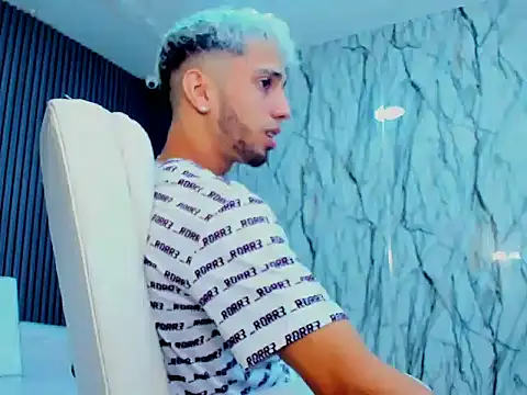 gregori latin19 online show from November 2, 2025, 12:18 pm