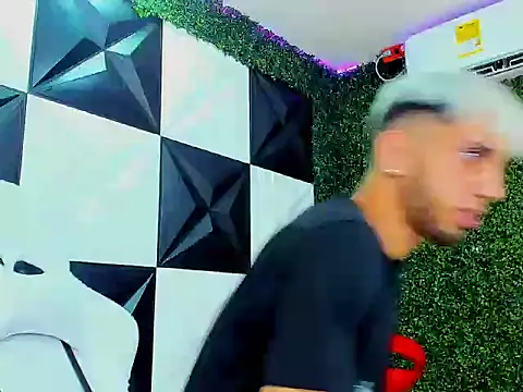 gregori latin19 online show from November 5, 2025, 3:50 am