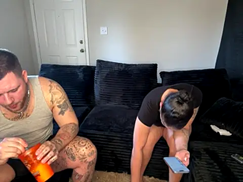 thepornplugz online show from December 19, 2025, 6:48 pm