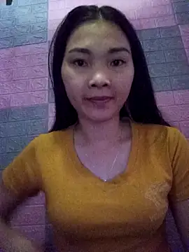 Lovebaby-love online show from November 7, 2025, 12:32 am