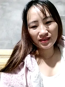 emini-xx online show from November 25, 2025, 2:55 am