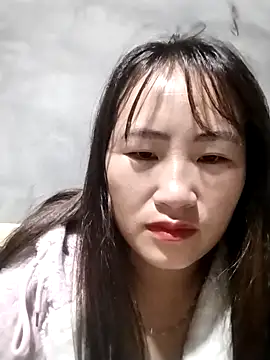 emini-xx online show from December 2, 2025, 1:44 am