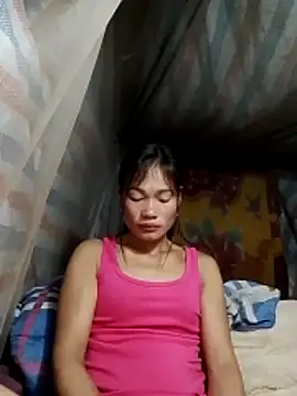 Snapshot of doggy-00 chatting on April 2, 2026, 8:06 pm doggy-00 online show from April 2, 2026, 8:06 pm