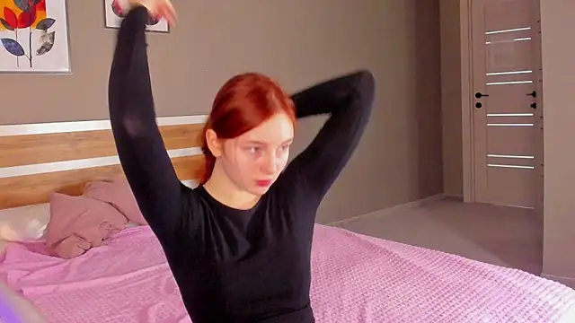 AngelWisee online show from April 6, 2026, 3:04 am