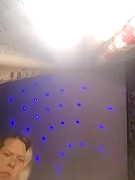 Lana-murr online show from November 7, 2025, 9:15 pm