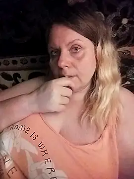 Lana-murr online show from March 15, 2026, 5:19 pm