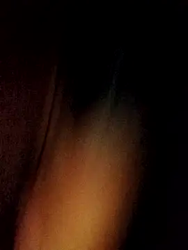 bella-la online show from November 4, 2025, 11:15 pm