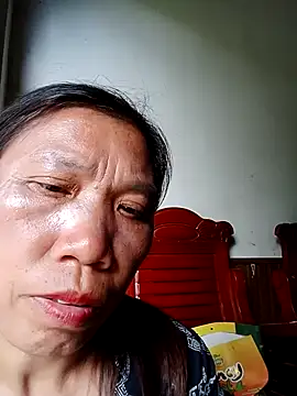 bella-la online show from November 13, 2025, 7:51 am