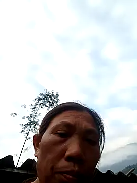 bella-la online show from November 21, 2025, 9:30 am