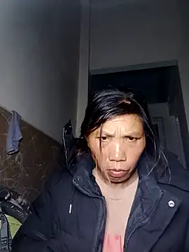 bella-la online show from December 4, 2025, 12:25 pm