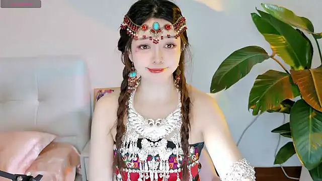 Yiluo95 online show from July 15, 2026, 4:56 pm