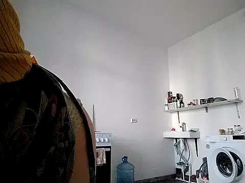 Anneta280671 online show from December 14, 2025, 9:14 am