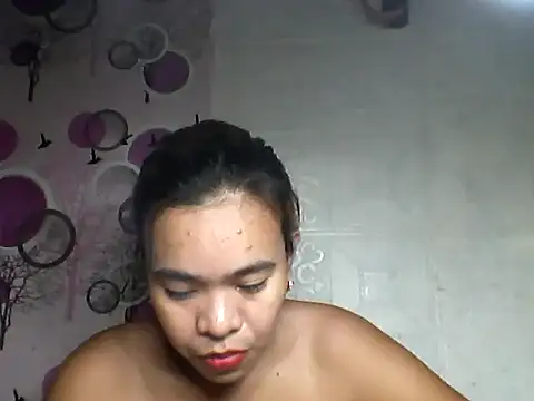 Honeyjean 30 online show from November 3, 2025, 5:14 pm