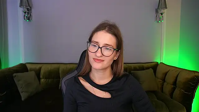 NaughtyNurseVibe online show from October 31, 2025, 7:20 am