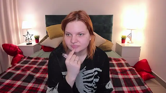 babyyullii online show from February 25, 2026, 6:12 am