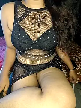 shreyareddy99 online show from April 4, 2026, 4:44 am