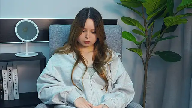 Snapshot of RacquelSookoo chatting on October 30, 2025, 8:05 am RacquelSookoo online show from October 30, 2025, 8:05 am